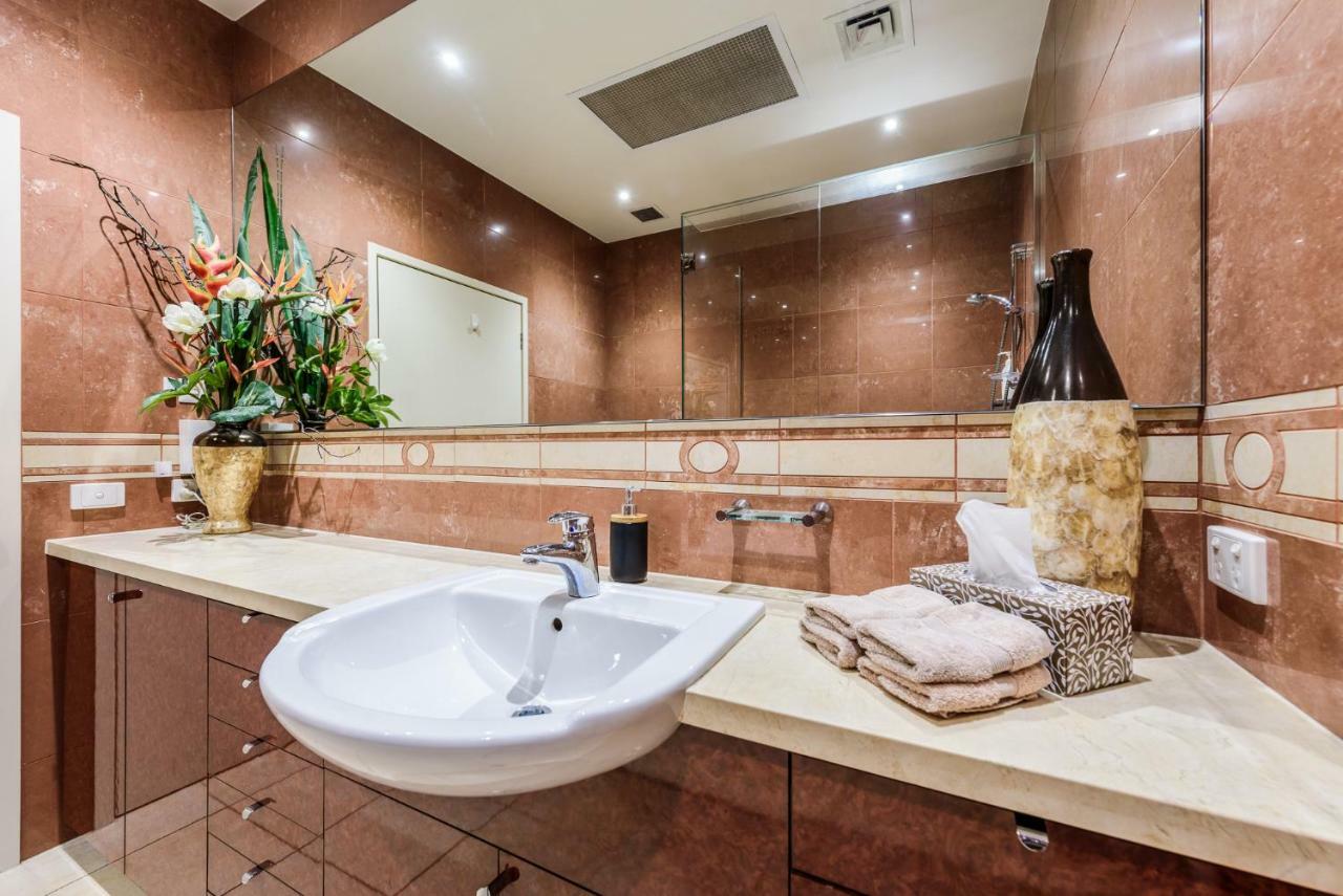 Exclusive Stays - Gallery Penthouse Melbourne Buitenkant foto